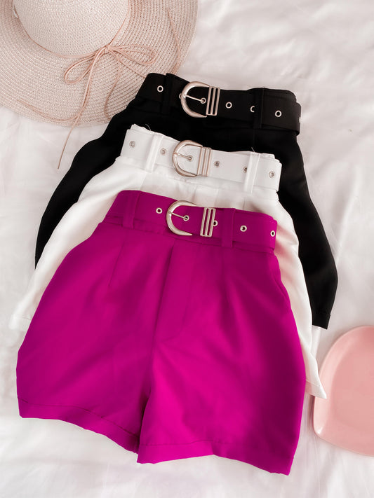 Shorts Elegance com Cinto Fivela Dourada