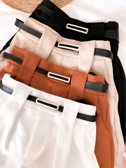 Shorts Urban Chic com Cinto Minimalista