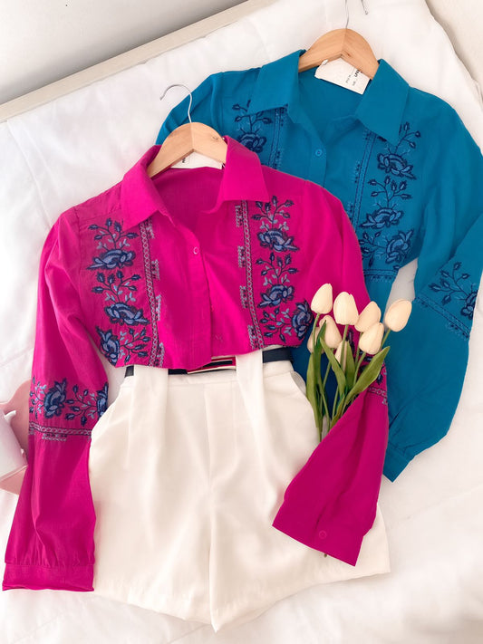 Blusa Camisa Linho com Bordado Azul