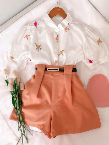 Blusa Bordada Flores com Manga Fofa